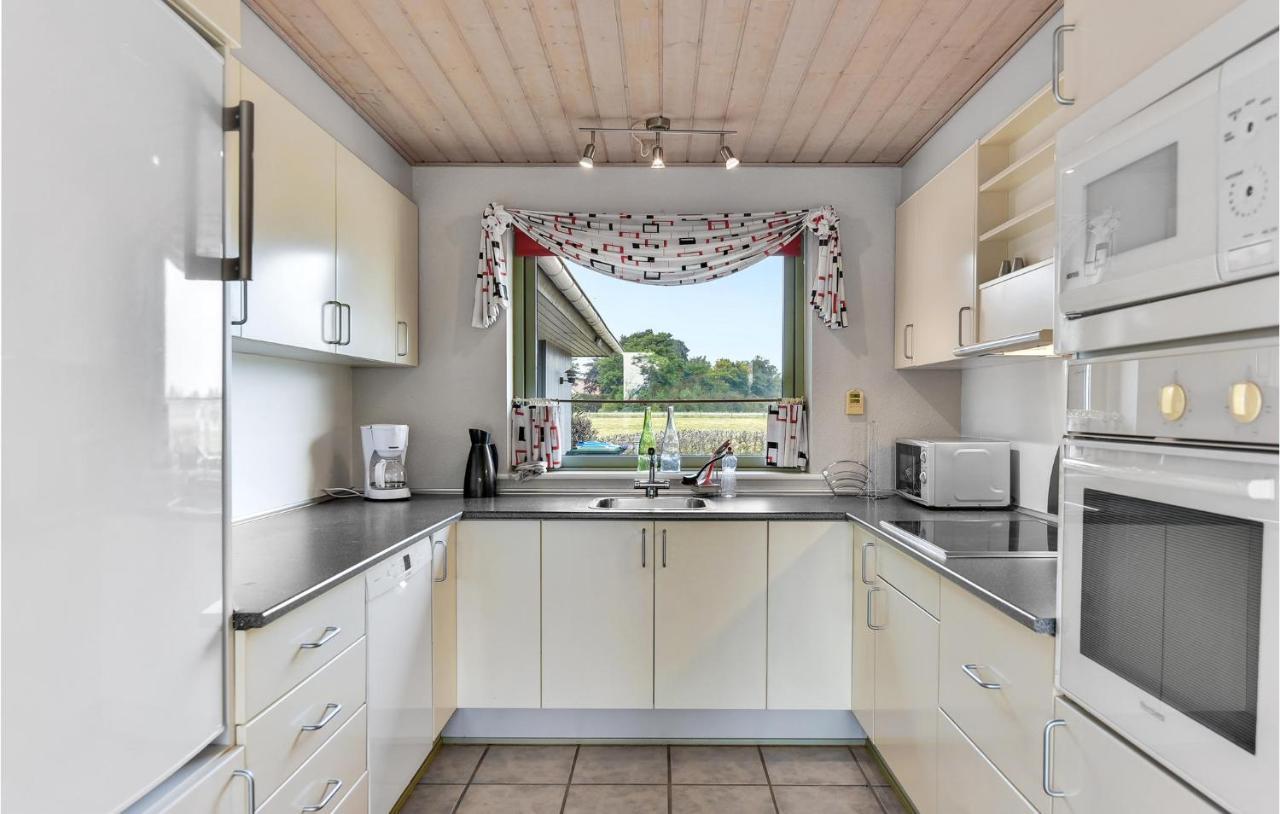 Lovely Home In Logumkloster With House A Panoramic View Agerskov Esterno foto